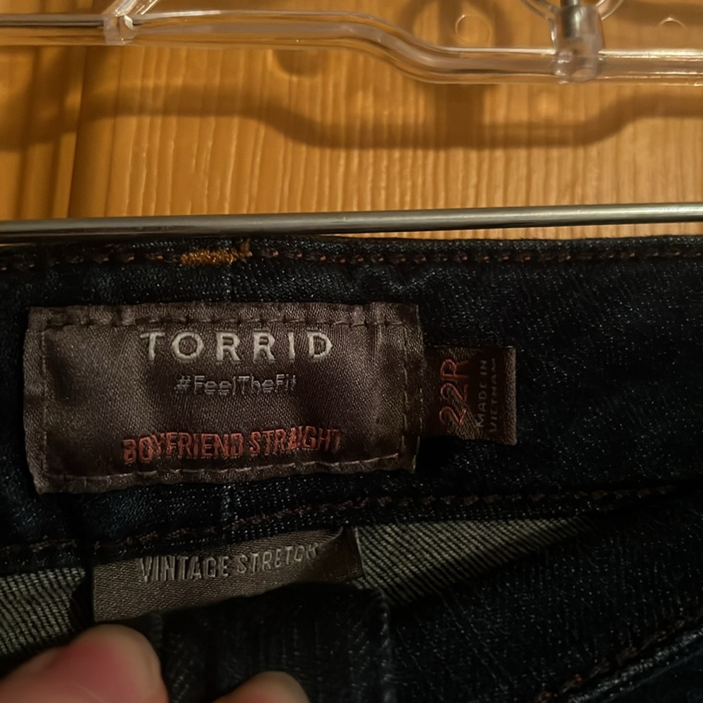 Torrid Dark Wash Jeans Feelthefit Vintage Stretch Boyfriend Straight Style 22R - Picture 2 of 3